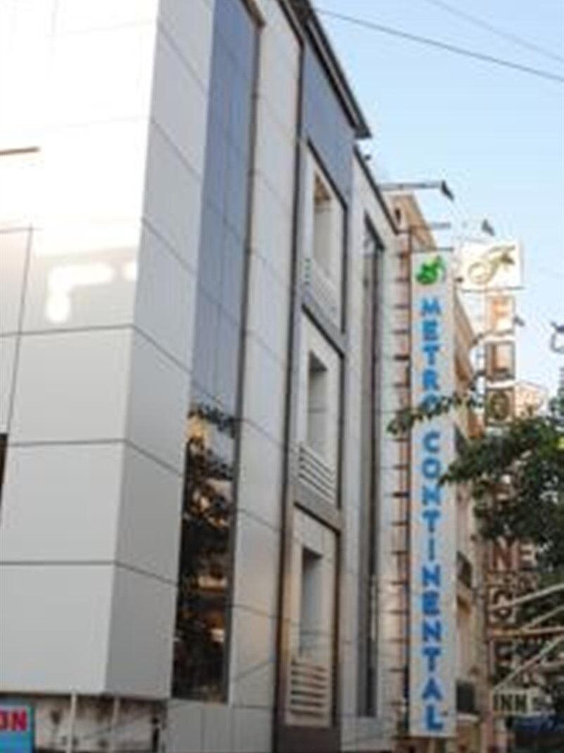 Hotel Metro Continental Делхи Екстериор снимка